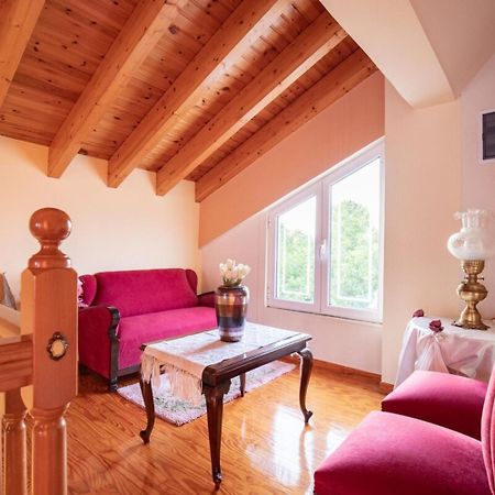 Neromilos Harmony - Roussis Residence Buitenkant foto